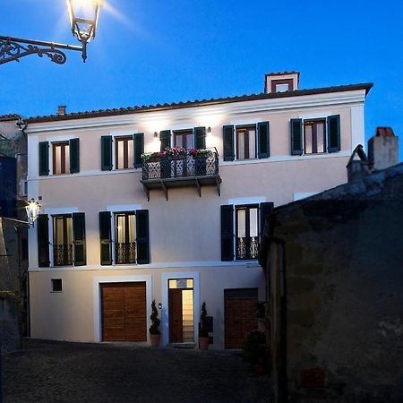 Dimo' Re Bed and Breakfast Farnese Exteriör bild