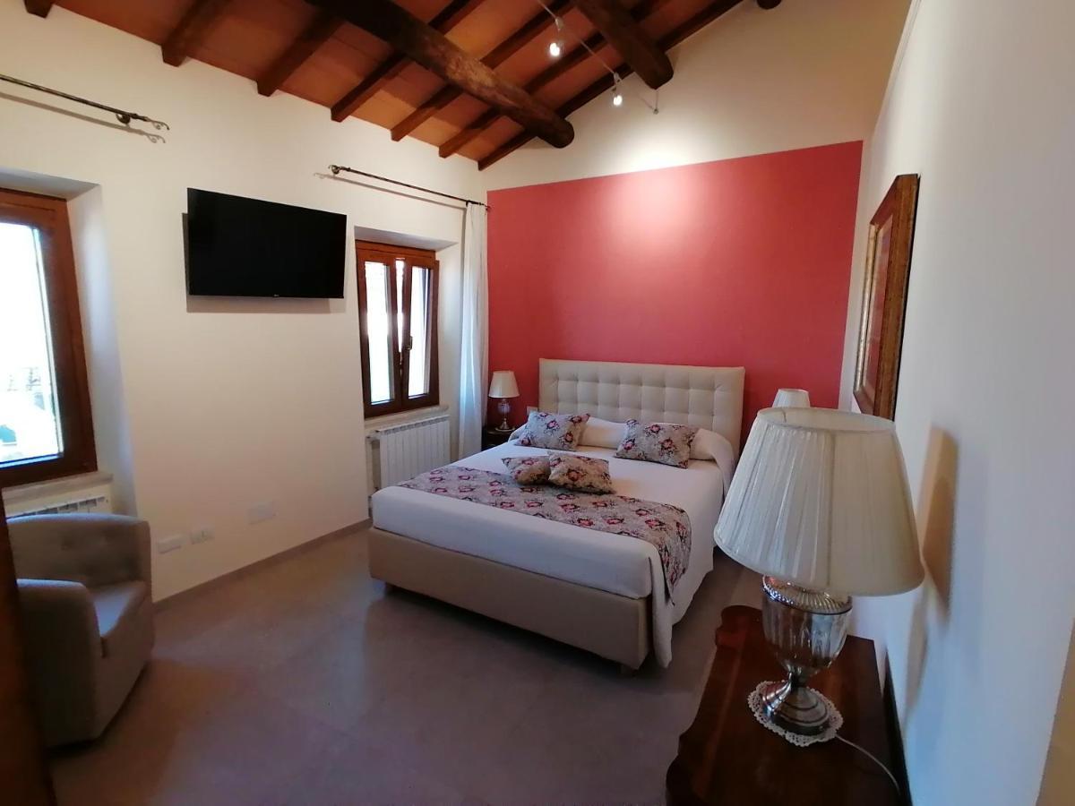 Dimo' Re Bed and Breakfast Farnese Exteriör bild