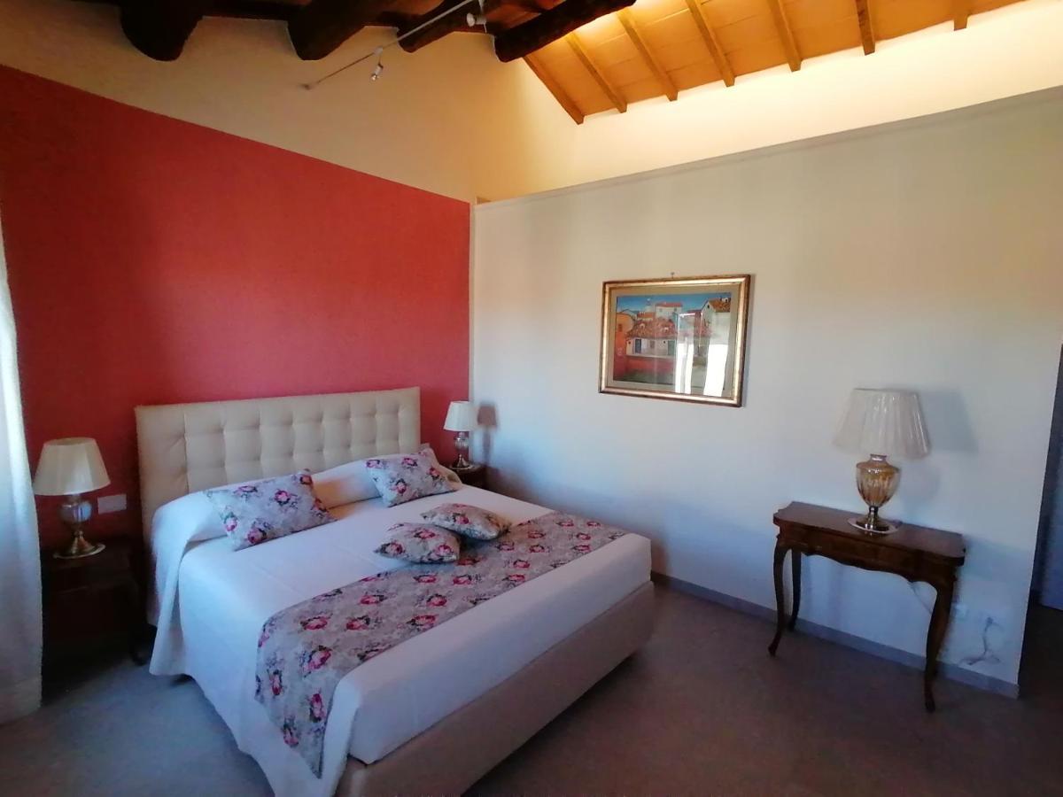 Dimo' Re Bed and Breakfast Farnese Exteriör bild